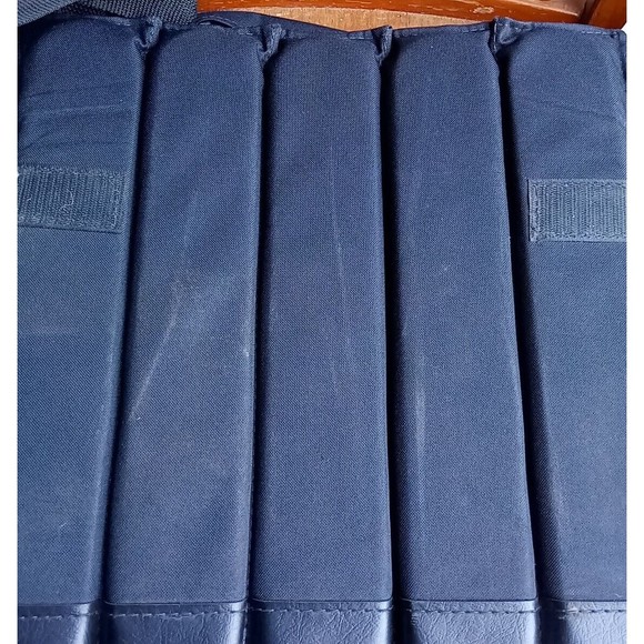 Red Dog Beer Black Folding Bleacher Cushion Stadium Seat with Shoulder Strap USA - Picture 10 of 11